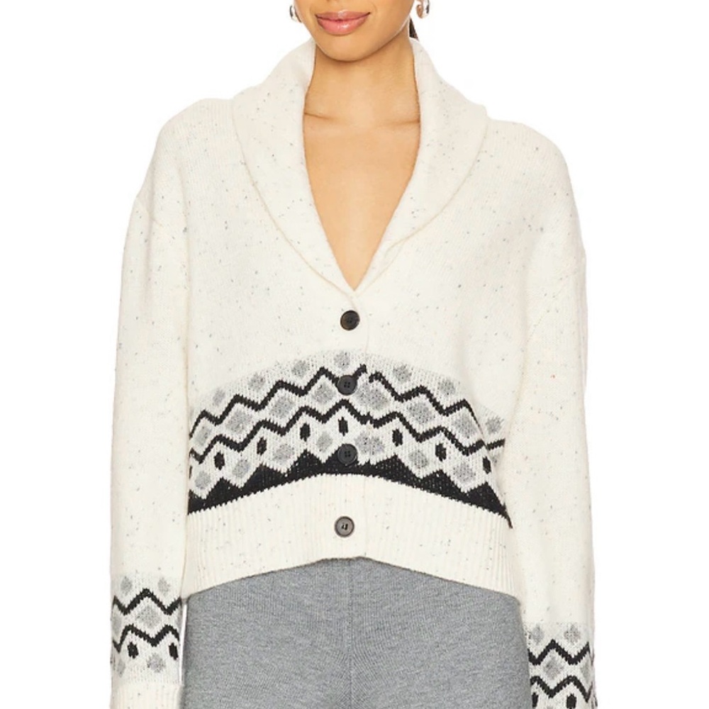 Women's White and Black Patterned Sweater